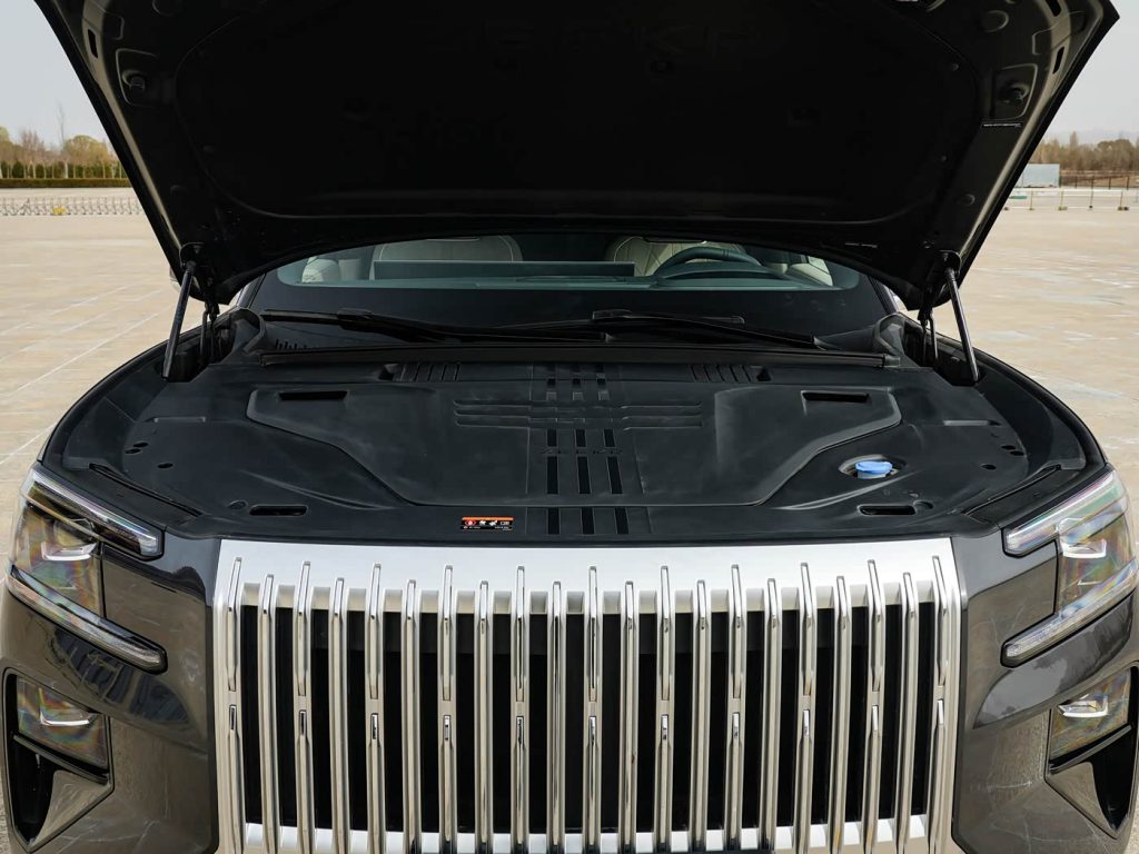 شبكة السيارات الصينية &ndash; زيكر 8X 2026: هجينة ببنية 900V تجمع بين أداء يصل إلى 1400 حصان ومدى كهربائي حتى 410 كم وشحن من 20% إلى 80% خلال 9 دقائق