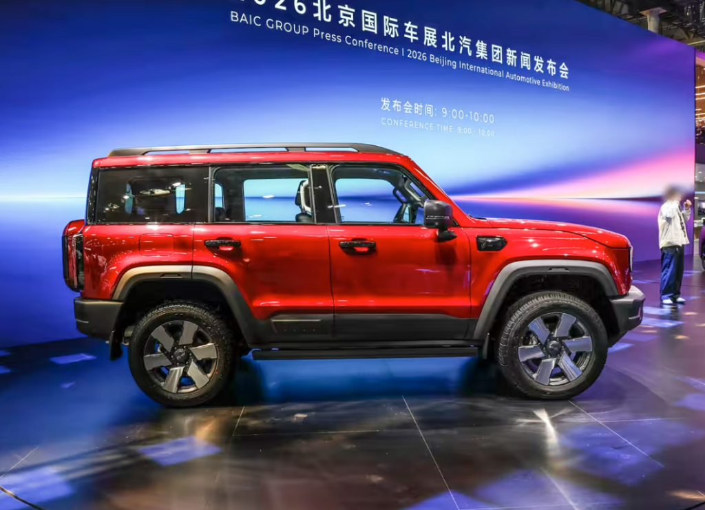 شبكة السيارات الصينية &ndash; بايك تفجر مفاجآت معرض بكين 2026: Bj81 تبدأ من 103 ألف ريال وBJ40 EREV طويل المدى وسيارة سيتي هنتر الفاخرة.