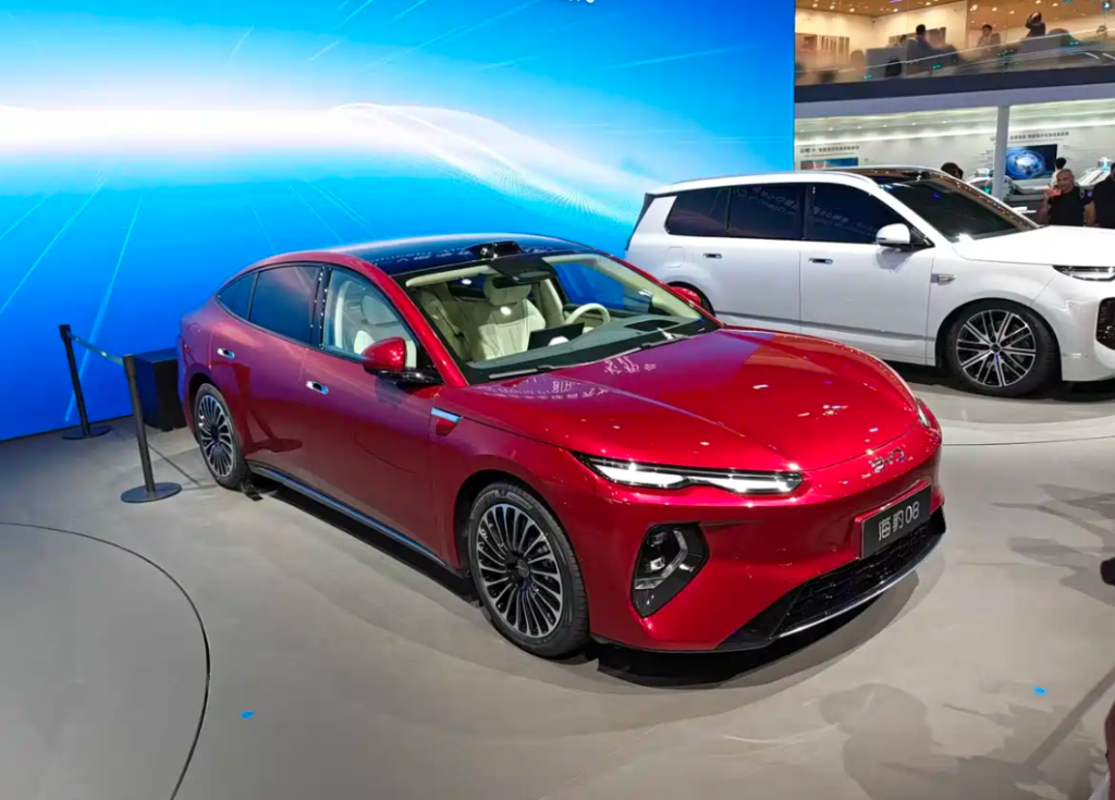 شبكة السيارات الصينية &ndash; بي واي دي BYD تهيمن على معرض بكين 2026: سيل 08 Seal 08 و Sea Lion 08 بمدى 900 كم وتقنيات 800V… وGreat Tang EV تنطلق من 129 ألف ريال