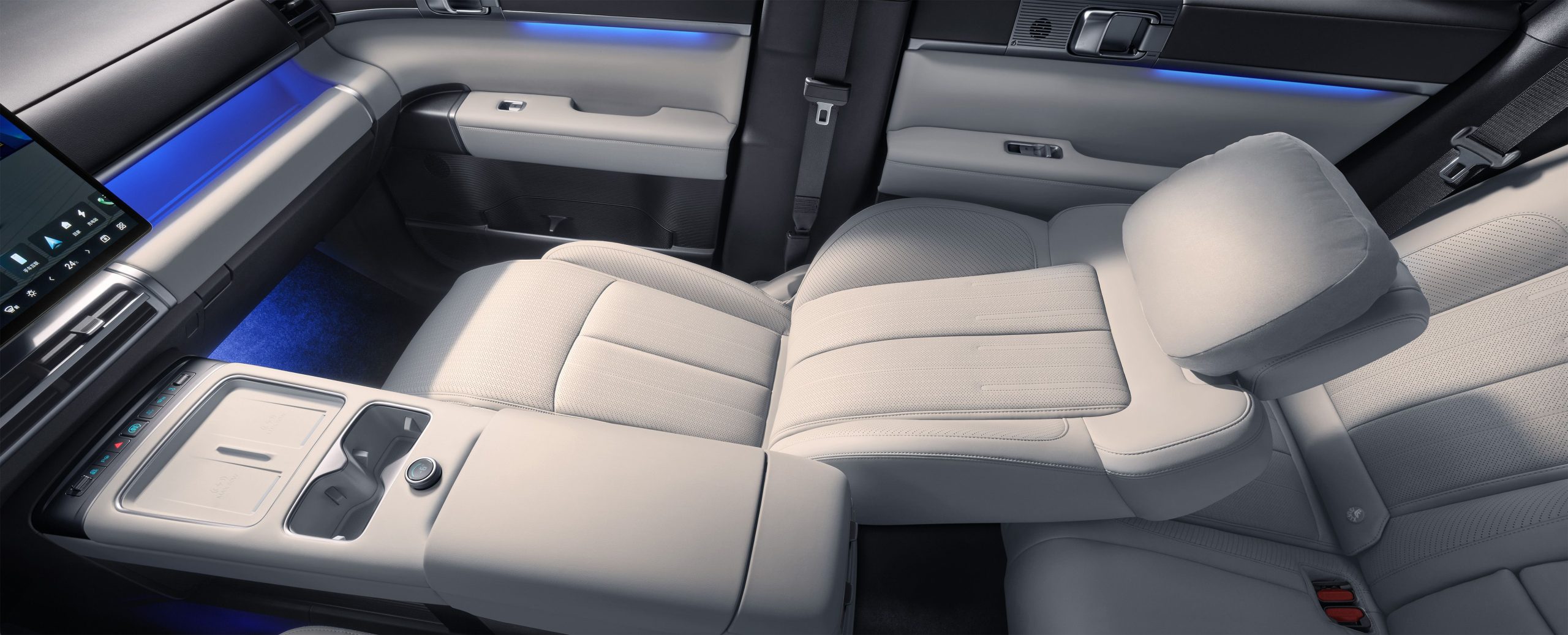 قراءة تفصيلية لـ BYD Ti7 - بي واي دي تاي 7 PHEV 2027 الجديدة كليًا بالسعودية 4 شبكة السيارات الصينية – قراءة تفصيلية لـ BYD Ti7 - بي واي دي تاي 7 PHEV 2027 الجديدة كليًا بالسعودية