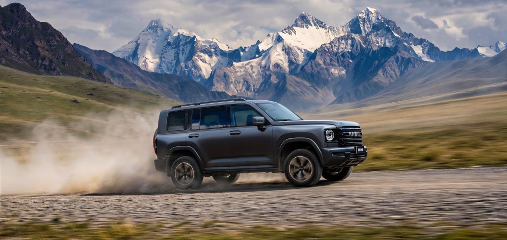 شبكة السيارات الصينية &ndash; هافال H9 موديل 2026 في الصين: SUV أوفرود ديزل وبنزين بشاصي مستقل وعمق خوض 800 مم, بخزانين وقود وتقنيات Coffee OS المتطورة
