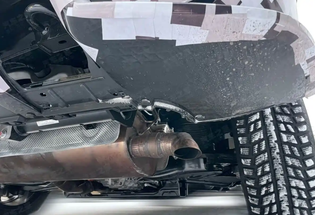 GWM تختبر تانك 700 بقاعدة العجلات الطويلة: SUV فاخرة جديدة بمحرك V8 هجين بقوة قد تصل إلى 782 حصان 7 شبكة السيارات الصينية – GWM تختبر تانك 700 بقاعدة العجلات الطويلة: SUV فاخرة جديدة بمحرك V8 هجين بقوة قد تصل إلى 782 حصان