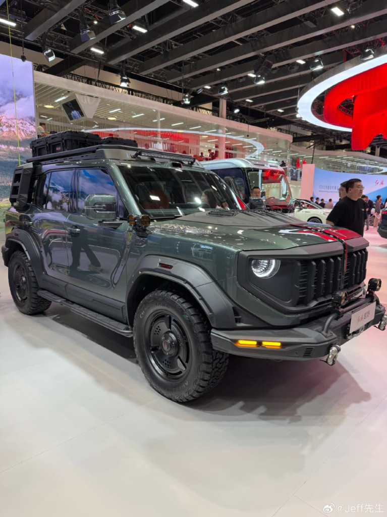 شبكة السيارات الصينية &ndash; هونشي تقتحم عالم الأوفرود بقوة: الكشف الرسمي عن أول SUV فاخرة صلبة بنظام REEV رباعي المحركات في معرض بكين 2026