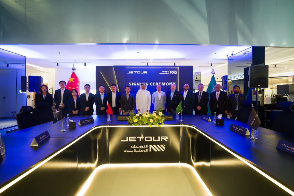 جيتور تفتتح معرضها الجديد في الرياض وتبهر الحضور بعرض جوي استثنائي لطراز G700 ضمن أكبر توسعاتها بالسعودية 7 شبكة السيارات الصينية – جيتور تفتتح معرضها الجديد في الرياض وتبهر الحضور بعرض جوي استثنائي لطراز G700 ضمن أكبر توسعاتها بالسعودية