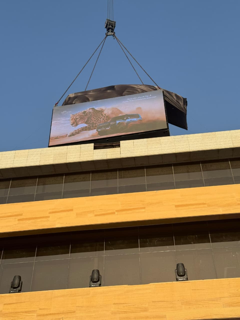 جيتور تفتتح معرضها الجديد في الرياض وتبهر الحضور بعرض جوي استثنائي لطراز G700 ضمن أكبر توسعاتها بالسعودية 2 شبكة السيارات الصينية – جيتور تفتتح معرضها الجديد في الرياض وتبهر الحضور بعرض جوي استثنائي لطراز G700 ضمن أكبر توسعاتها بالسعودية