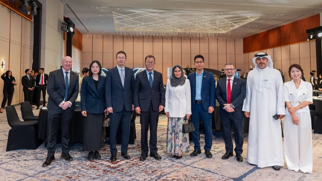 XPENG تطلق 4 سيارات كهربائية في البحرين وتسلم النسخة رقم 200 ألف من G6 عالميًا 2 شبكة السيارات الصينية – XPENG تطلق 4 سيارات كهربائية في البحرين وتسلم النسخة رقم 200 ألف من G6 عالميًا