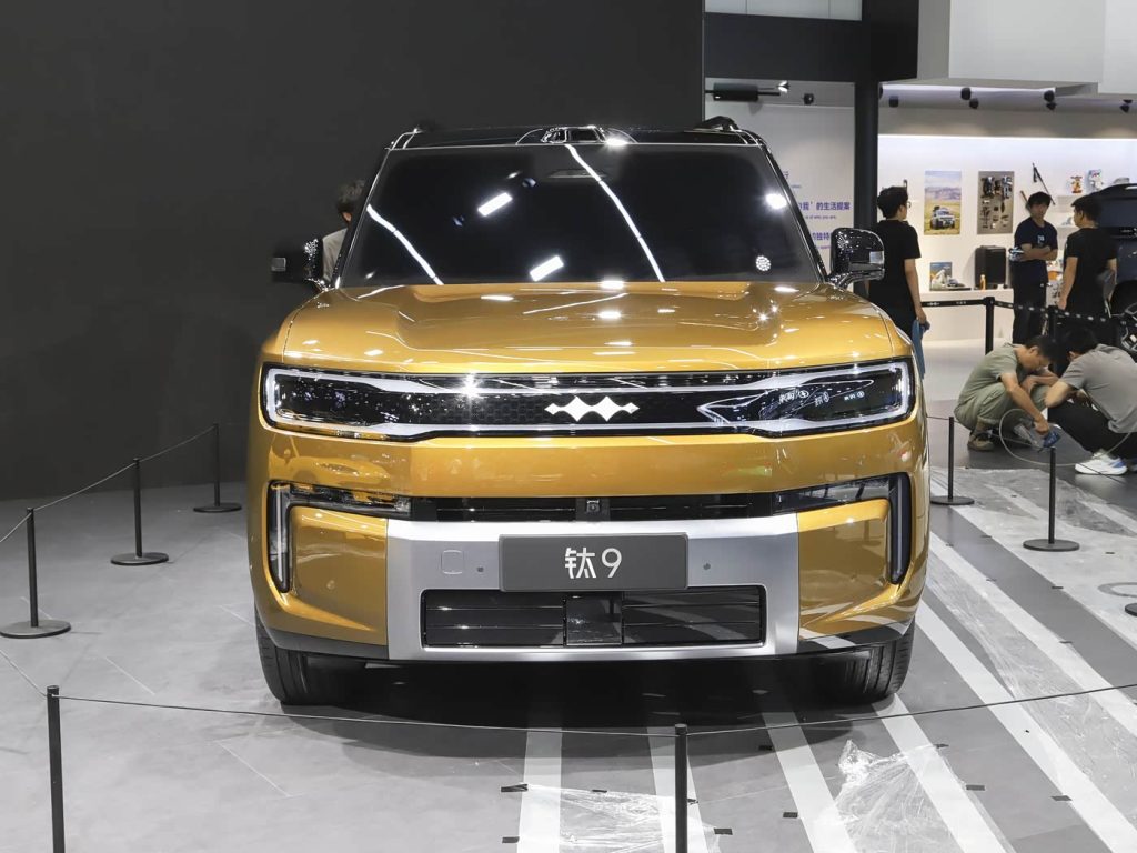 شبكة السيارات الصينية &ndash; معرض تشنغدو: ظهور BYD Ti9 بمدى 1600 كم وبطارية 66.48 كيلوواط