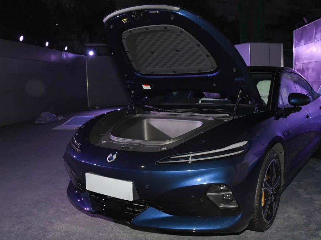 شبكة السيارات الصينية &ndash; دينزا Z9S تنطلق في الصين: 1,210 حصان ومدى كهربائي 1,100 كم وشحن من 10 إلى 97% خلال 9 دقائق