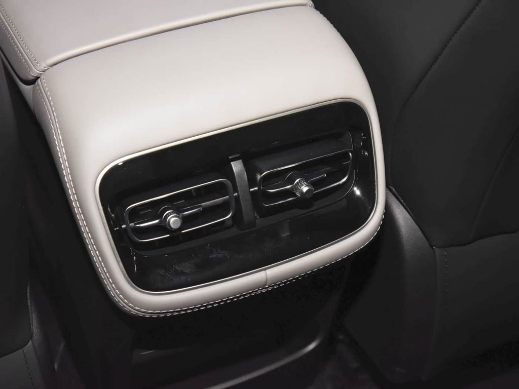 معرض تشنغدو: تفاصيل Geely StarRay i-HEV بكفاءة حرارية 48.41% 14 شبكة السيارات الصينية – معرض تشنغدو: تفاصيل Geely StarRay i-HEV بكفاءة حرارية 48.41%