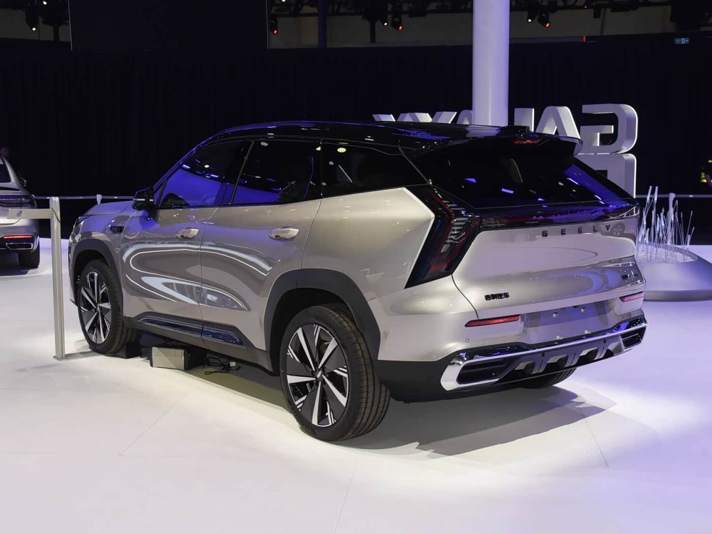معرض تشنغدو: تفاصيل Geely StarRay i-HEV بكفاءة حرارية 48.41% 5 شبكة السيارات الصينية – معرض تشنغدو: تفاصيل Geely StarRay i-HEV بكفاءة حرارية 48.41%