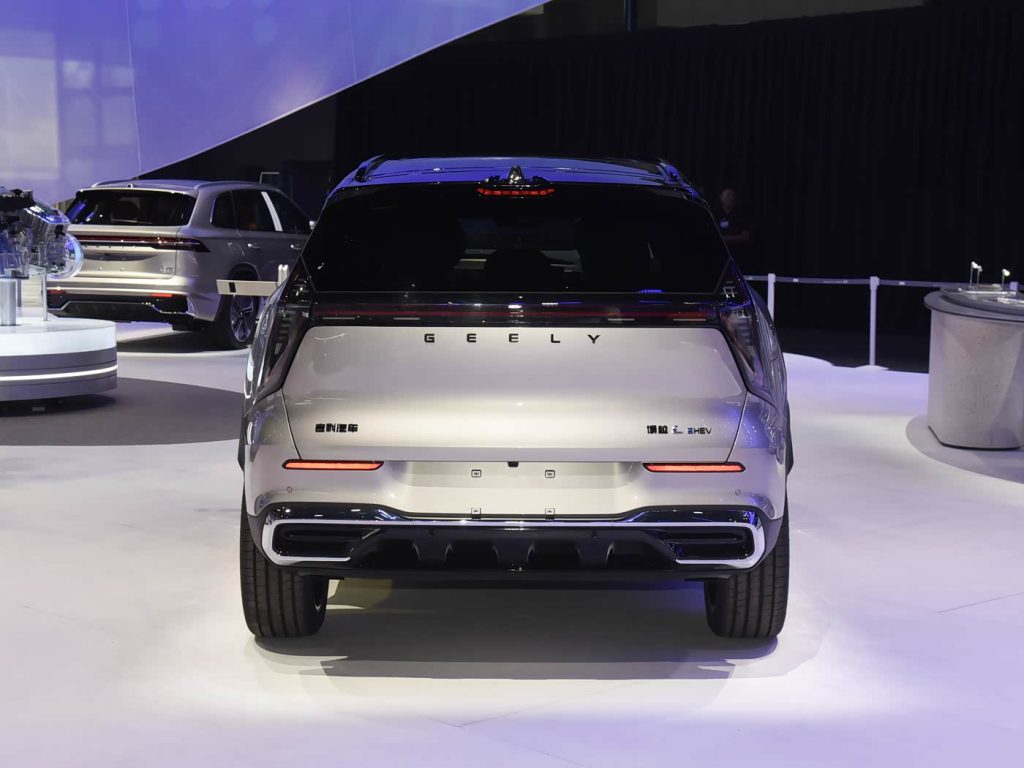 معرض تشنغدو: تفاصيل Geely StarRay i-HEV بكفاءة حرارية 48.41% 4 شبكة السيارات الصينية – معرض تشنغدو: تفاصيل Geely StarRay i-HEV بكفاءة حرارية 48.41%