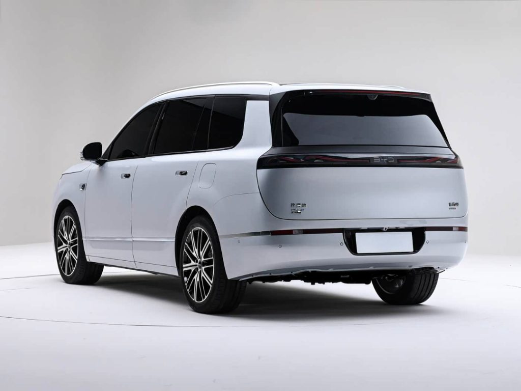 شبكة السيارات الصينية &ndash; بي واي دي Sealion 08 تكشف مقصورتها رسميًا: SUV رائدة بـ6 مقاعد ومدى كهربائي 900 كم وإطلاقها في أغسطس