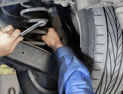 شبكة السيارات الصينية &ndash; انحراف السيارة إلى اليمين أو اليسار: 4 أسباب وحلول يجب معرفتها