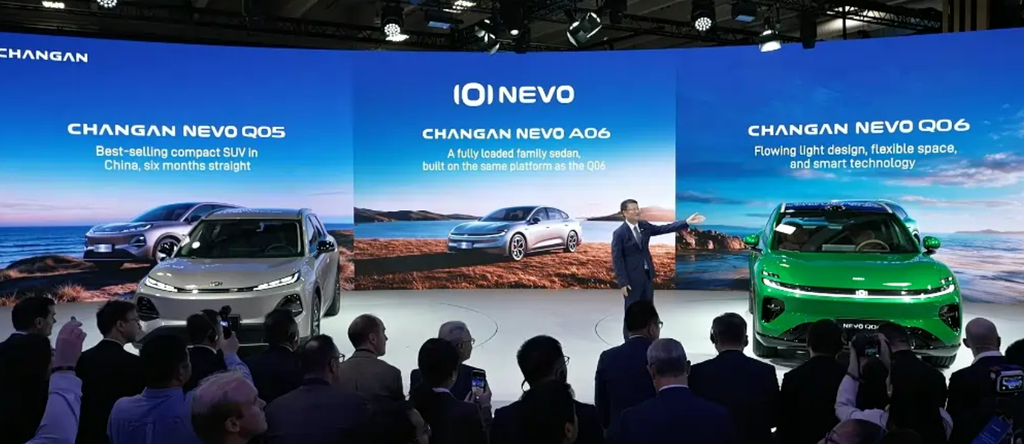 شانجان تكشف أفاتر T09 عالميًا في معرض باريس 2026 وتعلن دخول NEVO إلى أوروبا.. منظومتان للدفع وخطط إنتاج تصل إلى 350 ألف سيارة 12 شبكة السيارات الصينية – شانجان تكشف أفاتر T09 عالميًا في معرض باريس 2026 وتعلن دخول NEVO إلى أوروبا.. منظومتان للدفع وخطط إنتاج تصل إلى 350 ألف سيارة
