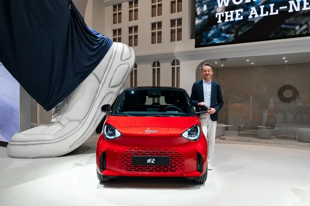 سمارت #2 الجديدة 2026 تعود بروح Fortwo من معرض باريس.. سيارة كهربائية بطول 2.75 متر ومدى 410 كم وسعر يبدأ من نحو 60 ألف ريال 2 شبكة السيارات الصينية – سمارت #2 الجديدة 2026 تعود بروح Fortwo من معرض باريس.. سيارة كهربائية بطول 2.75 متر ومدى 410 كم وسعر يبدأ من نحو 60 ألف ريال